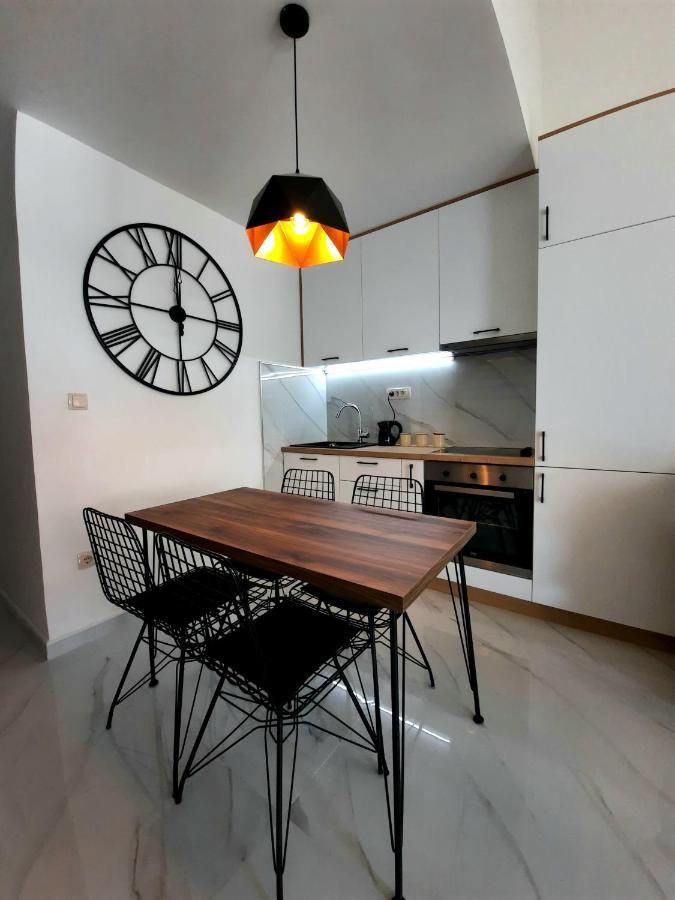 Apartments "4You" Тиват Екстер'єр фото